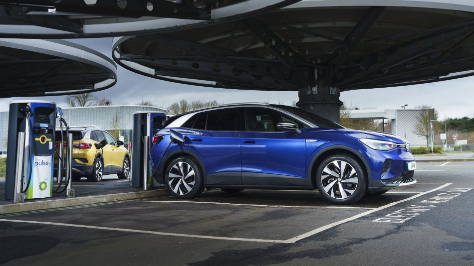 Ako zvýšiť dojazd elektromobilu: užitočné tipy