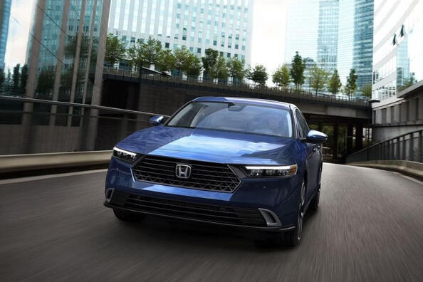 Recenzia sedanu Honda Accord 11. generácie