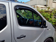 Opel Vivaro 2015–2019 Deflektory okien EuroCap (2 ks) fotografia 11