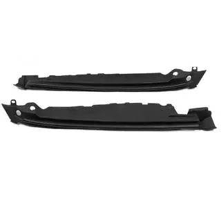 Plastový kryt pod kapotou pre blatníky (2016+) Toyota Land Cruiser 200 2007–2021