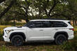 Toyota Sequoia 2022: recenzia tretej generácie SUV fotografia 4