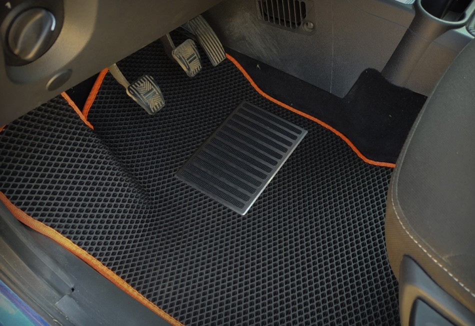 Načo je na autokoberci potrebná pätná výstuha?