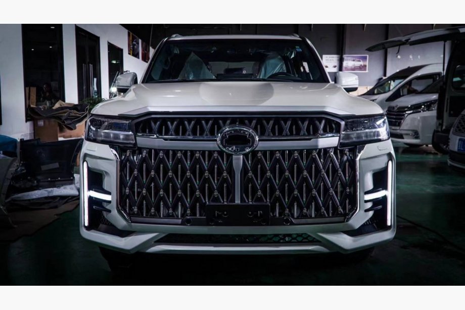 Toyota Land Cruiser 300 2021– VIP bodykit sada Image