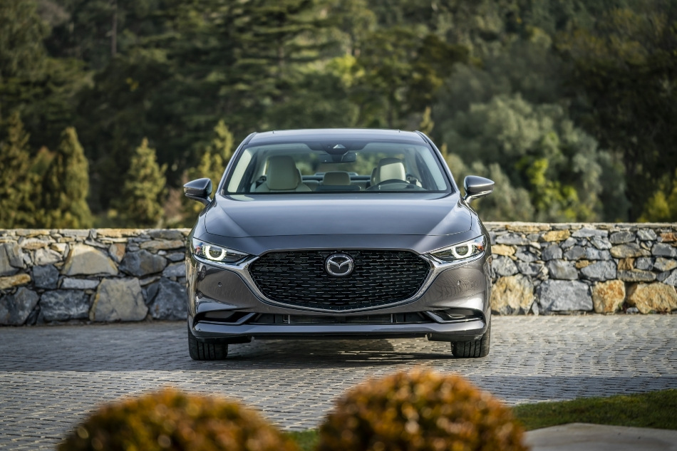Prehľad Mazda 3 Sedan IV generácie