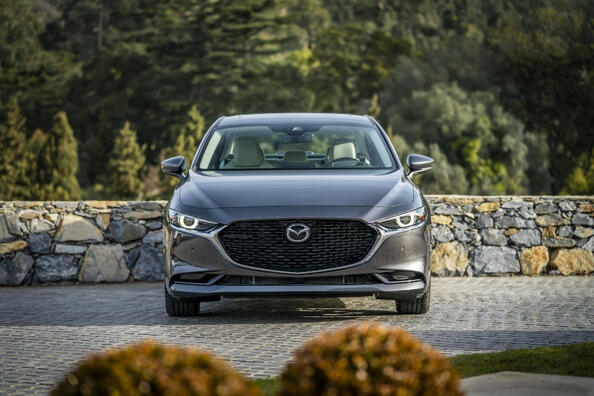 Prehľad Mazda 3 Sedan IV generácie
