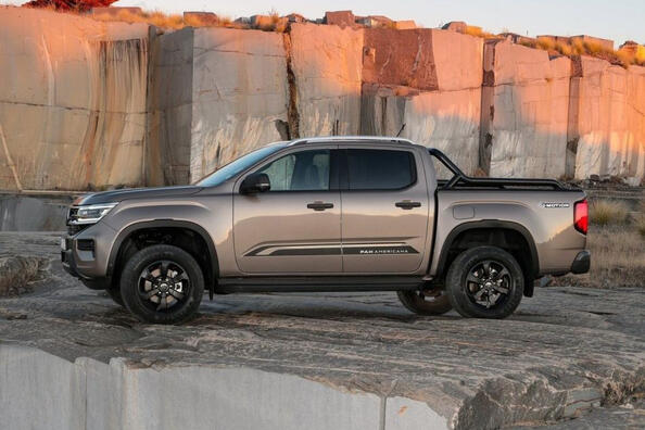 Test Volkswagen Amarok II: nová úroveň komfortu a výkonu Fotografia 4