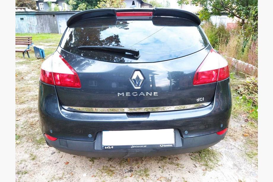 Renault Megane III 2009–2016 Nerezová lišta hrany kufra (HB) Image