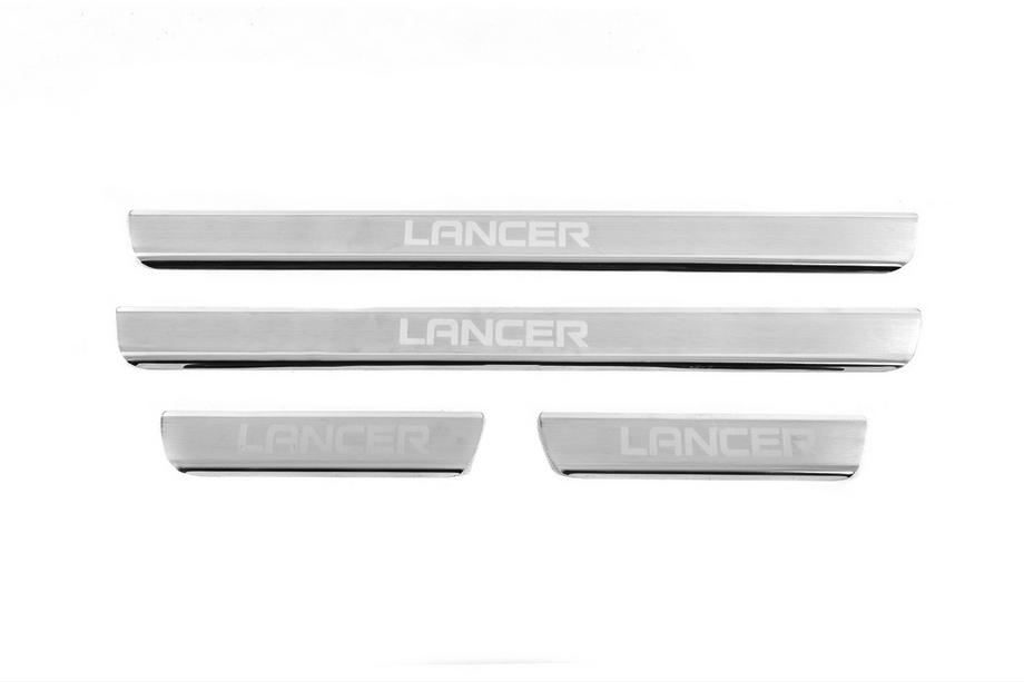 Mitsubishi Lancer 9 2004–2008 Carmos V3 prahové lišty (4 ks, nerez) Image