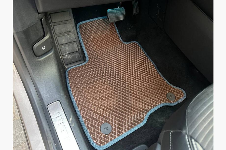Ford Kuga/Escape 2019– EVA rohože do interiéru (Hybrid, hnedé) Image
