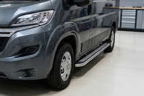 Opel Movano 2021– Bočné nášľapy Maydos V2 (2 ks, hliník/nehrdzavejúca oceľ) Krátky rázvor fotografia 1