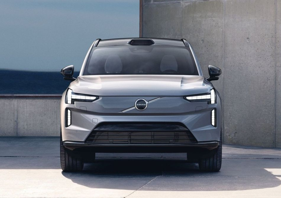 Volvo EX90: nový štandard luxusu a bezpečnosti – prehľad