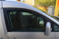 Volkswagen Caddy 2004–2010 Okenné deflektory vkladacie Niken Luxury (2 ks) fotografia 4