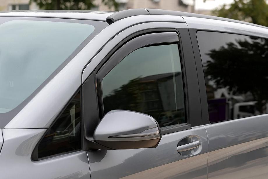 Mercedes Vito/V-trieda W447 2014– Okenné deflektory vkladacie Niken Luxury (2 ks) Image