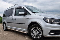 Volkswagen Caddy 2015–2020 Okenné veterné deflektory s chrómovou lištou Niken Luxury (2 ks) fotografia 1