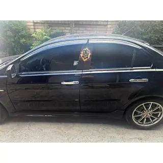 Okenné deflektory s chrómovou lištou Niken Luxury (4 ks)