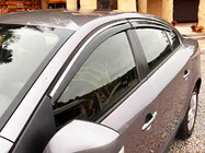 Renault Fluence 2009–2016 Okenné deflektory s chrómovou lištou Niken Luxury (4 ks) fotografia 1