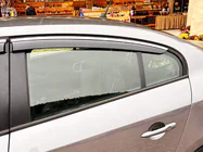 Renault Fluence 2009–2016 Okenné deflektory s chrómovou lištou Niken Luxury (4 ks) fotografia 4