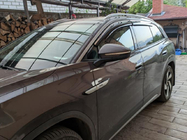 Volkswagen ID.6 2021– Okenné deflektory s chrómovou lištou Niken Luxury (4 ks) fotografia 8