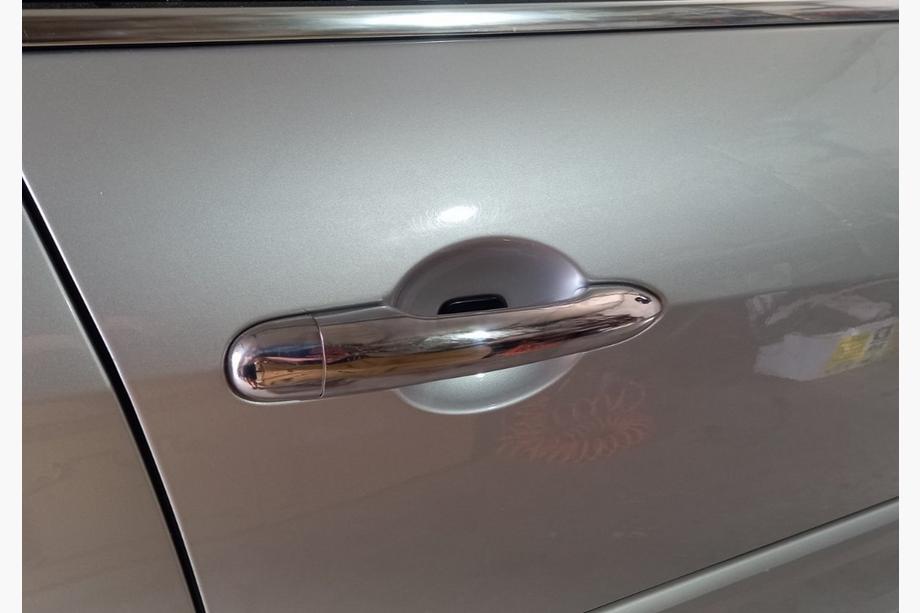 Renault Laguna 2007–2015 Chrómové kryty kľučiek dverí (4 ks, nerez) Carmos - turecká oceľ Image