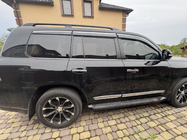Toyota Land Cruiser 200 2007–2021 Okenné deflektory s chrómovou lištou Niken Luxury (6 ks) fotografia 3