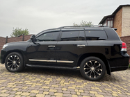 Toyota Land Cruiser 200 2007–2021 Okenné deflektory s chrómovou lištou Niken Luxury (6 ks) fotografia 5