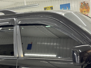 Lexus LX470 1998–2007 Okenné deflektory Niken Luxury (4 ks) fotografia 13