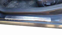 Renault Laguna 2001–2007 Nerezové prahové lišty OmsaLine (4 ks) fotografia 1