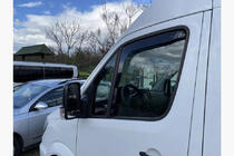 Volkswagen Crafter 2006–2016 Okenné deflektory, vkladacie (2 ks, HEKO) fotografia 3