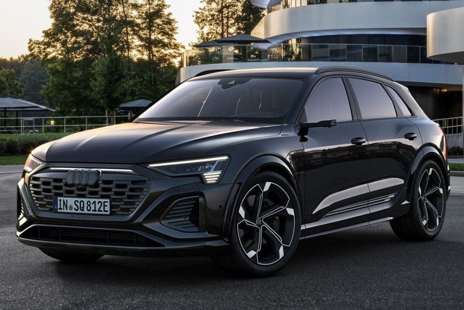 Test elektrického športového crossovera Audi SQ8 e-tron