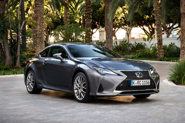 Prehľad faceliftu prvej generácie Lexus RC