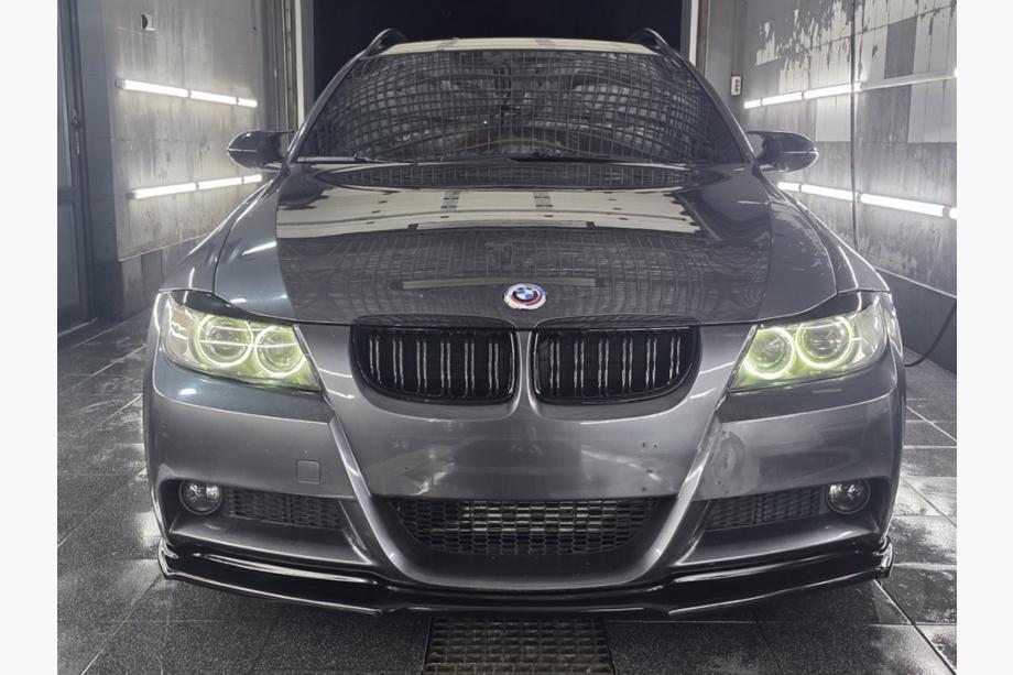 BMW 3 rad E90/E91 2005–2011 Predný lip DPT (pre E90 M-Sport 2005-2008, lesklá čierna) Image