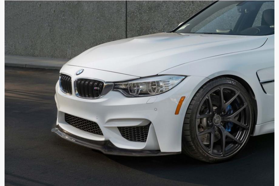 BMW 4 séria F32/F33/F36 2012–2020 Predný lip spojler DPT V-4 (pre M4, lesklá čierna) Image