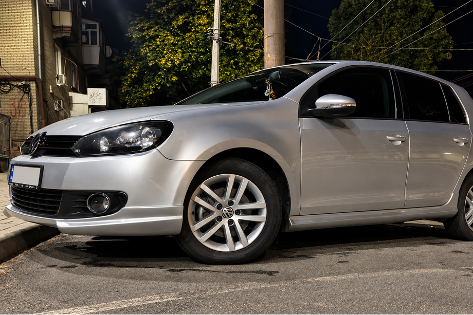 Volkswagen Golf 6 2008–2014 Predný lip spojler DPT V-2 (na lakovanie) Fotografia 5