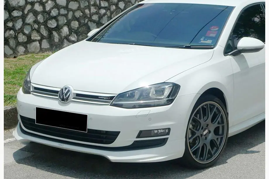Volkswagen Golf 7/E-Golf 2012–2020 Predný lip spojler DPT V-5 (pre sériový nárazník, 2012-2017, čierny lesk) Image