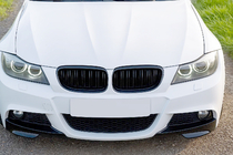 BMW 3 rad E90/E91 2005–2011 M-Look obličkové mriežky (2008-2011, lesklá čierna) fotografia 1