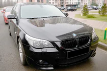 BMW 5. rad E60/E61 2003–2010 Obličkové mriežky M-Look (lesklá čierna) fotografia 1