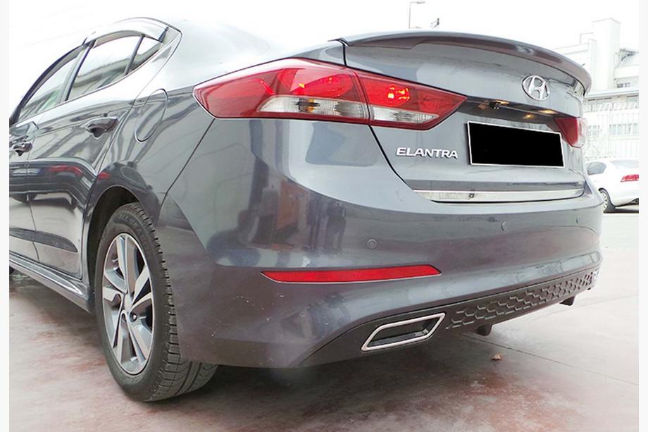 Hyundai Elantra (AD) 2015–2020 Zadný difúzor DPT V-2 (lesklá čierna) Fotografia 1