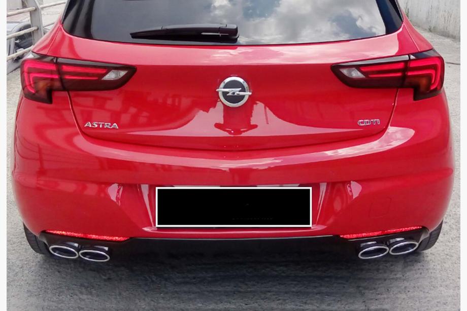 Opel Astra K 2016–2021 Zadný difúzor DPT V-1 (HB, lesklá čierna) Image