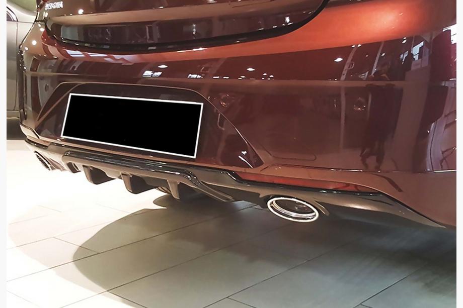 Opel Insignia 2017–2022 Zadný difúzor DPT (SD, čierny lesklý) Image
