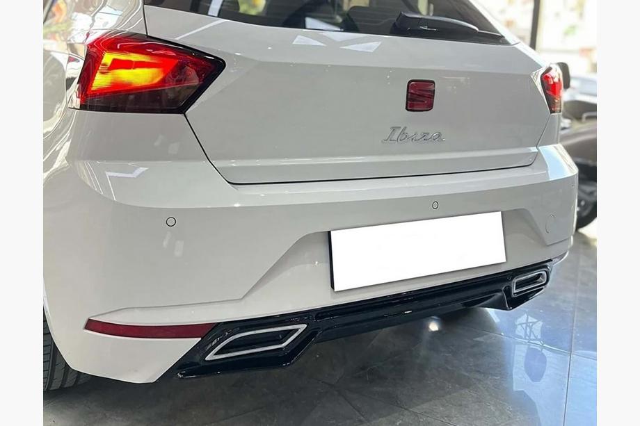Seat Ibiza 2017– Zadný difúzor DPT V-3 (čierny lesk) Fotografia 1
