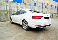 Skoda Superb 2015–2024 Zadný difúzor DPT V-2 (lesklá čierna) fotografia 2