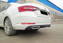 Skoda Superb 2015–2024 Zadný difúzor DPT V-2 (lesklá čierna) fotografia 3