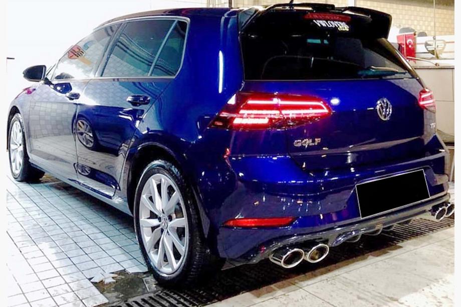 Volkswagen Golf 7/E-Golf 2012–2020 Zadný difúzor DPT V-1 (2017-2019, lesklá čierna) Image