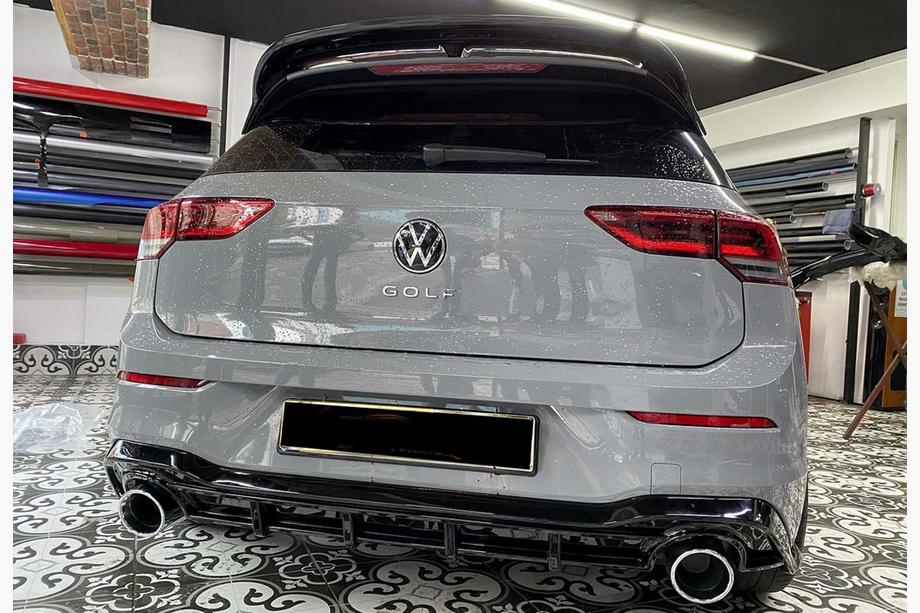 Volkswagen Golf 8 2019– Zadný difúzor DPT V-2 (lesklá čierna) Image