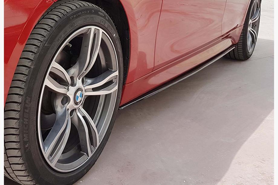 BMW rad 3 F30/F31 2012–2019 Kryty prahov DPT V-3 (pre M-Sport prahy, čierny lesk) Fotografia 3