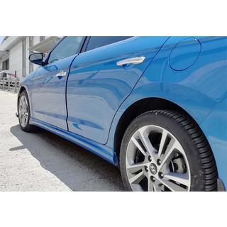 Bočné prahy DPT (lesklá čierna) Hyundai Elantra (AD) 2015–2020 fotografia 3