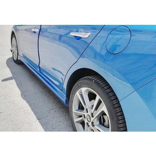 Bočné prahy DPT (lesklá čierna) Hyundai Elantra (AD) 2015–2020 fotografia 1
