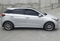 Hyundai I-20 2014–2020 DPT bočné prahy (2014-2018, čierny lesk) fotografia 5