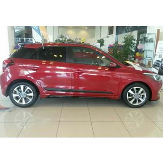 DPT bočné prahy (2014-2020, čierny lesk) Hyundai I-20 2014–2020 fotografia 1