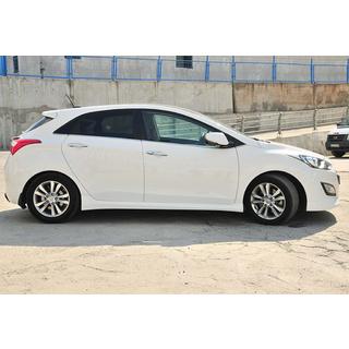 Bočné prahy DPT (lesklá čierna) Hyundai I-30 2012–2017 fotografia 2
